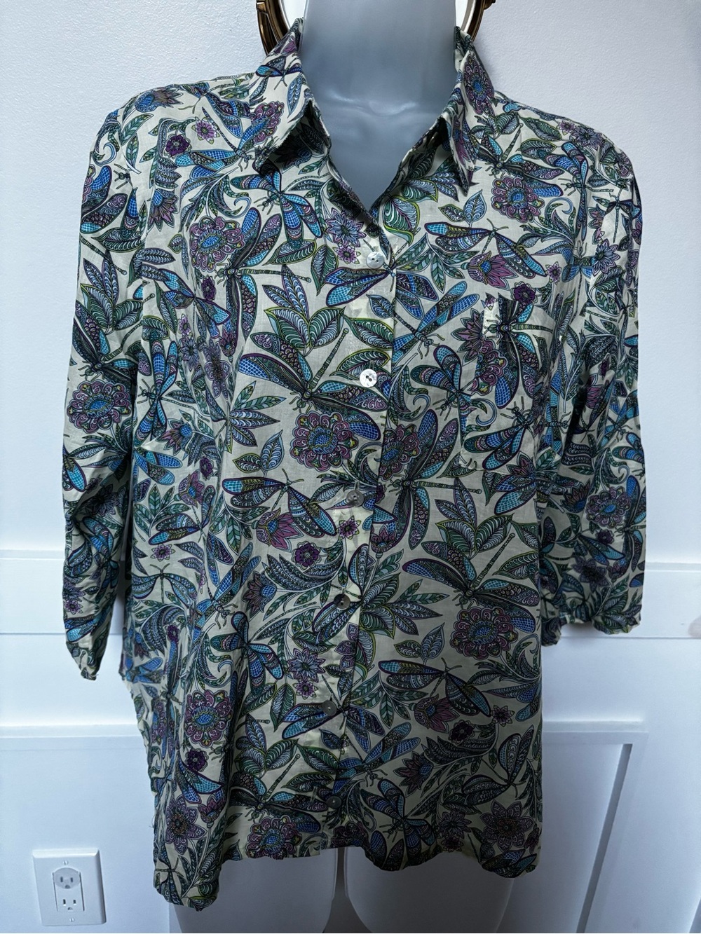 J. Jill Dragonfly Floral Paisley Cotton Button Down Shirt. Size M Petite